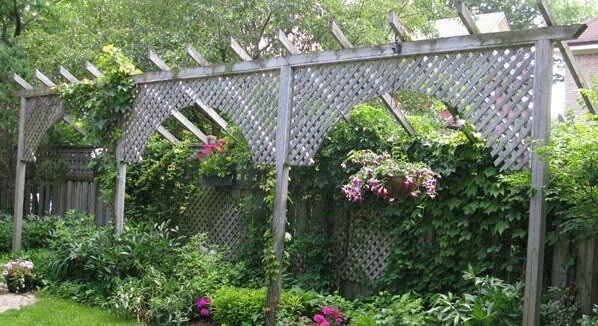 Záhradné ploty a nápady na ochranu súkromia